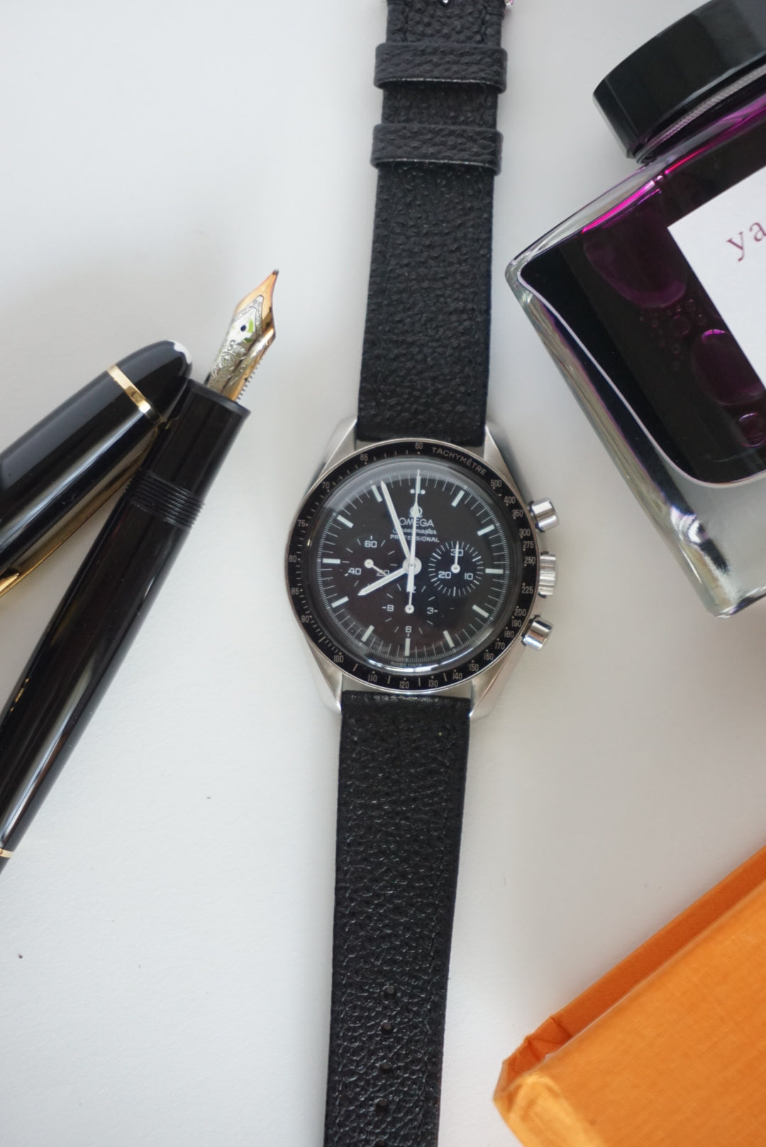 Kurozan 'black diamond' leather watch strap