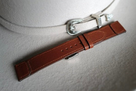 Reverso style strap in fauve baranil leather