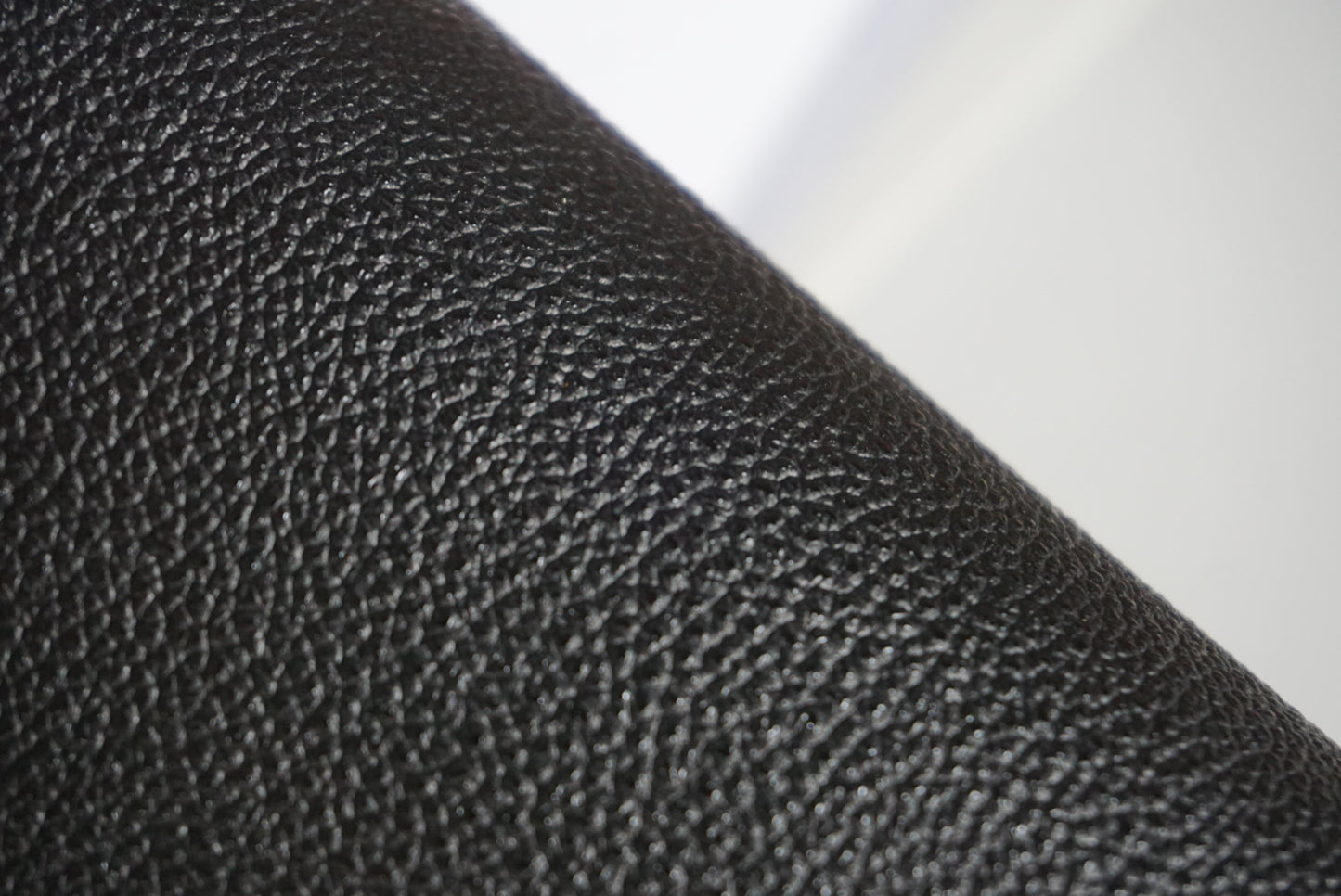 Kurozan 'black diamond' leather watch strap