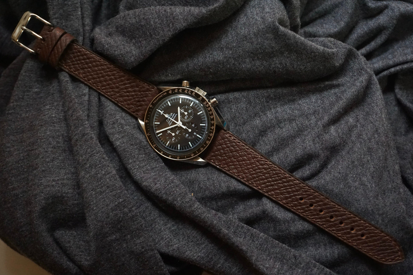 Saddle brown Horween Russian hatch grain watch strap